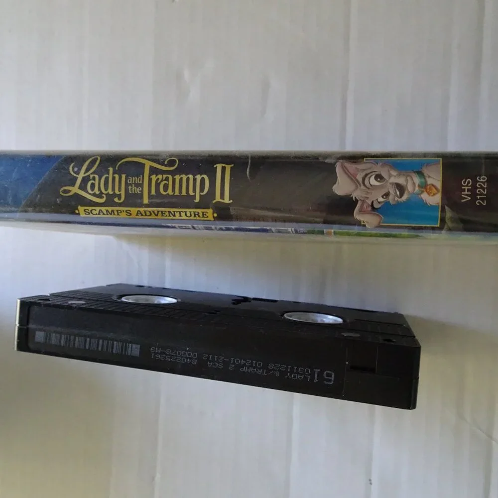 Lady and the Tramp II - Scamp's Adventure - A Walt Disney Picture -VHS Tape 2001